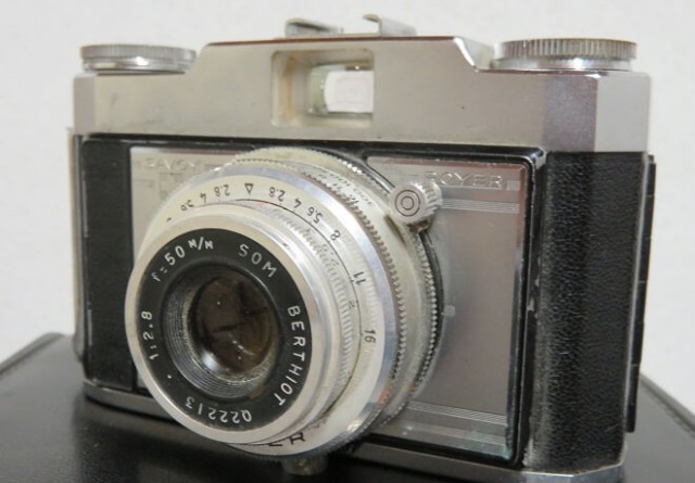 gros plan d'un appareil photo Royer de 1956